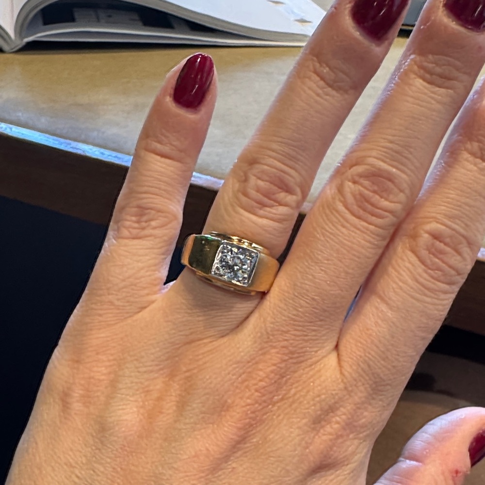 Signet ring 14k gold and white gold and 0.71 carat diamond